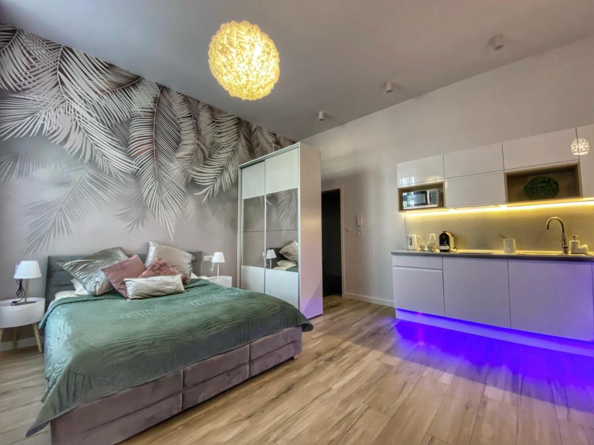 Apartament Bialy Z Jacuzzi Krakau Exterior foto