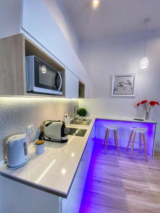 Apartament Bialy Z Jacuzzi Krakau Exterior foto