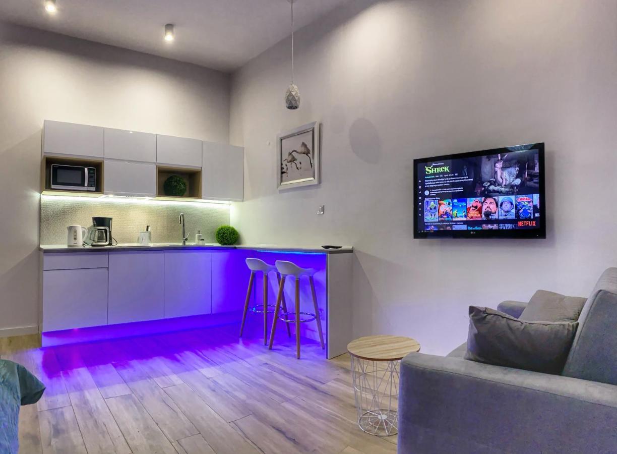 Apartament Bialy Z Jacuzzi Krakau Exterior foto