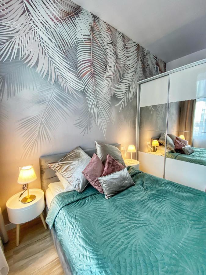 Apartament Bialy Z Jacuzzi Krakau Exterior foto